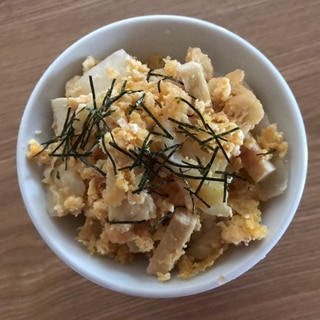 油揚げとキャベツのたらこパスタソース卵炒め丼